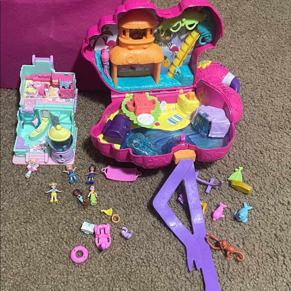Polly Pocket Sets with Accessories - Picture 5 of 5